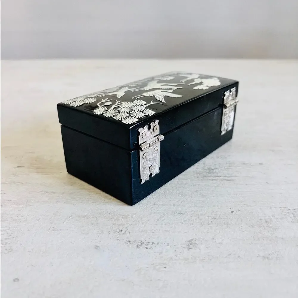 Unbranded beautiful vintage